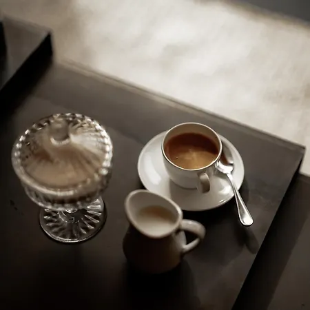 La Loge De La Dolarde - Chambre Sud Couette-café